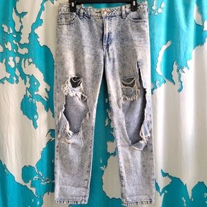 XXI acid wash distressed denim mid-rise jeans 👖💙